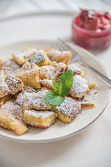 Kaiserschmarrn mit Zwetschgenröster 