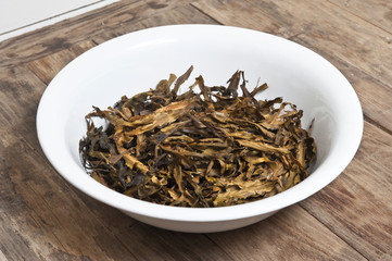 dried tea