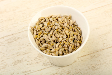 Peeled sunflower seeds