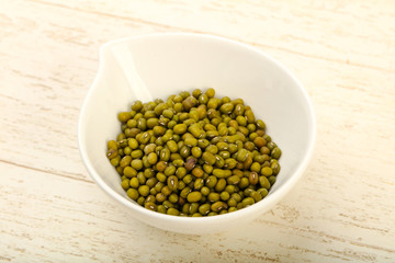 Dry green beans