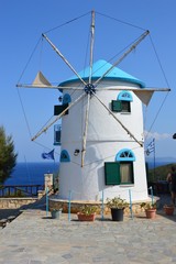 Fototapeta na wymiar Windmill in Greece