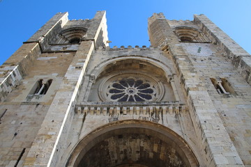 Fototapeta na wymiar Lisboa Catedral Sé Patriarcal