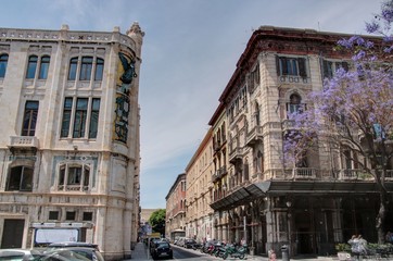Fototapeta premium rues, monuments et églises de Cagliari, capitale de la Sardaigne