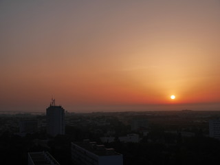 COUCHER DE SOLEIL APESANTEUR BRUME