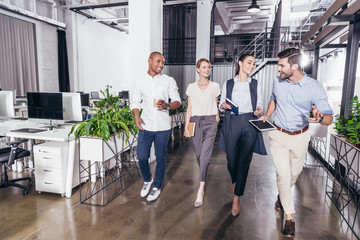 Fototapeta premium confident multiethnic business people