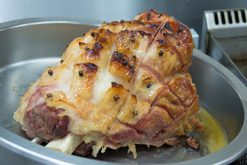 Roasted pork knuckle