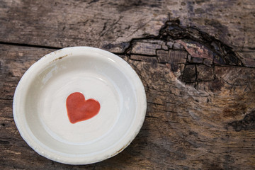 Rustic ceramic crockery round plate with love heart decor 