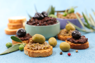 tapenade with bread