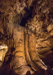 Stalactites and stalagmites in Luray Caverns, Virginia, USA.