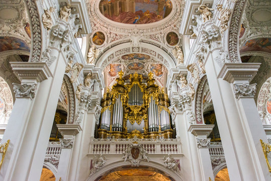 Dom  Passau Orgel innen 