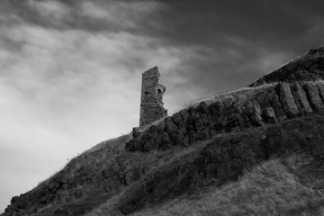 Obraz premium Ruine de chapelle de Holyrood Park, Edimbourg