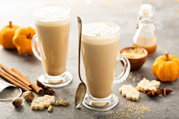 Pumpkin spice latte in tall mugs