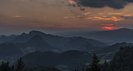 National park Pieniny with color sunset © luzkovyvagon.cz
