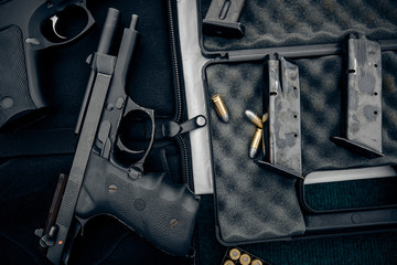 The gun and gun Short black pistol