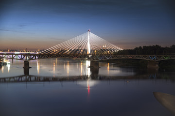 Fototapeta na wymiar Swietokrzyski bridge Warszawa noc