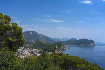 Fototapeta na wymiar Beautiful scenery on the coast in Montenegro