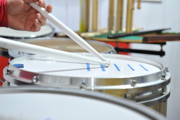  tamburi strumenti e a percussione