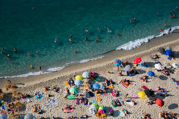 Fototapeta na wymiar Strand von Tropea von der Aussichtsplattform