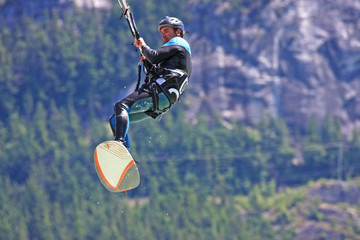 kitesurfer jumping © Jenny Thompson