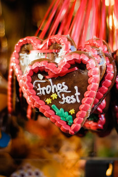 Lebkuchenherz an einem Stand auf dem N&uuml;rnberger Christkindlesmarkt
