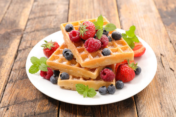 waffles with berries
