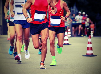 runners run faast with sportswear