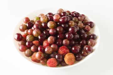 Berry platter in a plate