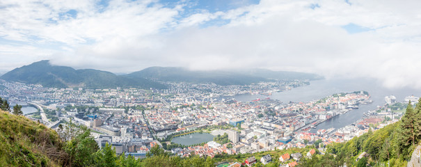 Panorama depuis le Mont Fløyen à Bergen, Norvège