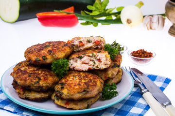 Cutlets from meat and vegetables