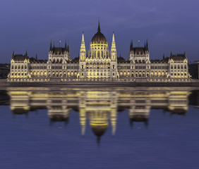 Naklejka premium Budapesti parlament
