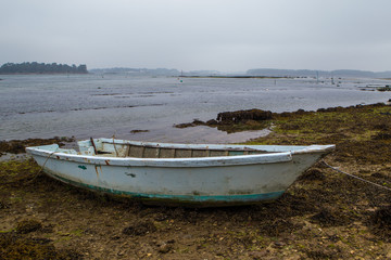 paesaggio marino con barca