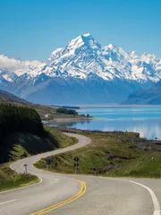 Photo sur Plexiglas Ciel bleu Route vers le mont Cook, Nouvelle-Zélande