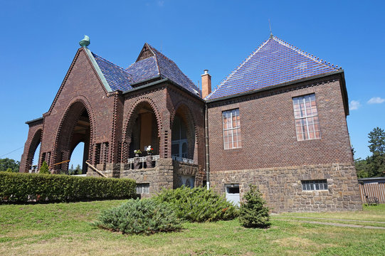 Building of the funeral home and crematorium