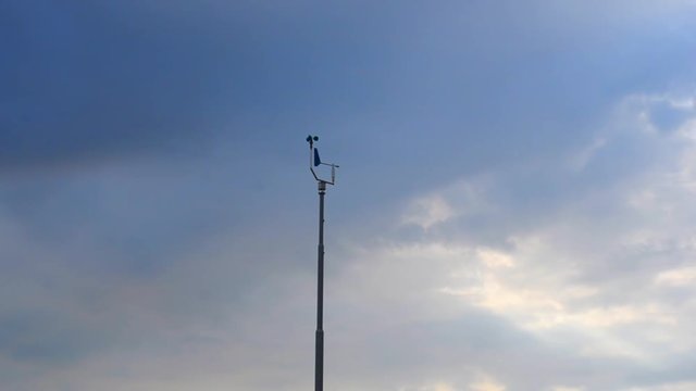 wind vane and cup anemometer two hours before storm