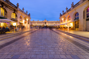 Obraz premium The amazingly beautiful and impressive Place in Nancy at night