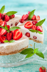 No Bake Strawberry Cheesecake