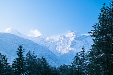 Fototapeta premium Verschneite Alpengipfel