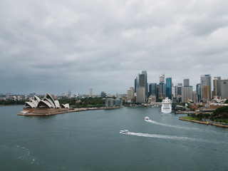 Sydney Operahouse mit Skyline