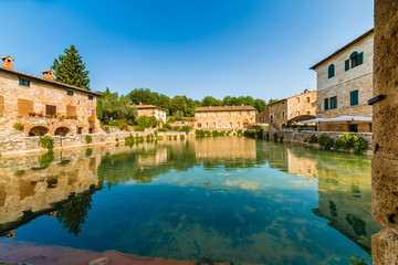 Fototapeta na wymiar pool of thermal water in medieval square