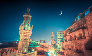 Old cairo at night with crescent - obrazy, fototapety, plakaty