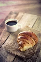 Foto auf Alu-Dibond Kaffee-Croissant © guy