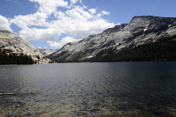 Obraz premium Lake in Yosemite national park, USA