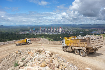 Dumper truck carrying rocks in a quarry © kaiskynet