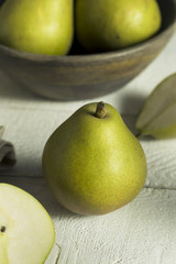 Raw Green Organic Seckel Pears