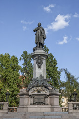Obraz premium Adam Mickiewicz Monument in Warsaw unveiled in 1898