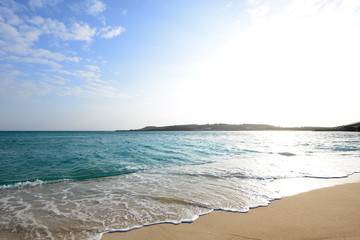 沖縄の美しい海とさわやかな空