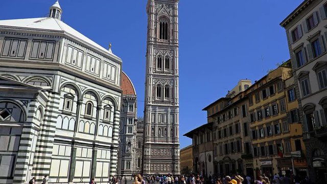 Piazza del Duomo with Santa Maria del Fiore cathedral, Tuscany, Italy, Europe
