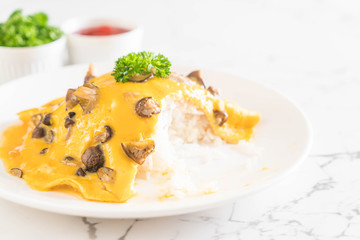 Creamy Omelet with Mushroom