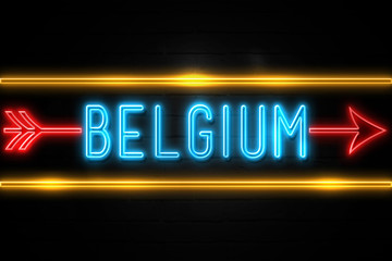 Obraz premium Belgium - fluorescent Neon Sign on brickwall Front view