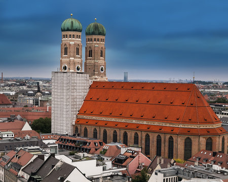 M&uuml;nchner Fraunkirche Marienplatz sehensw&uuml;rdigkeit